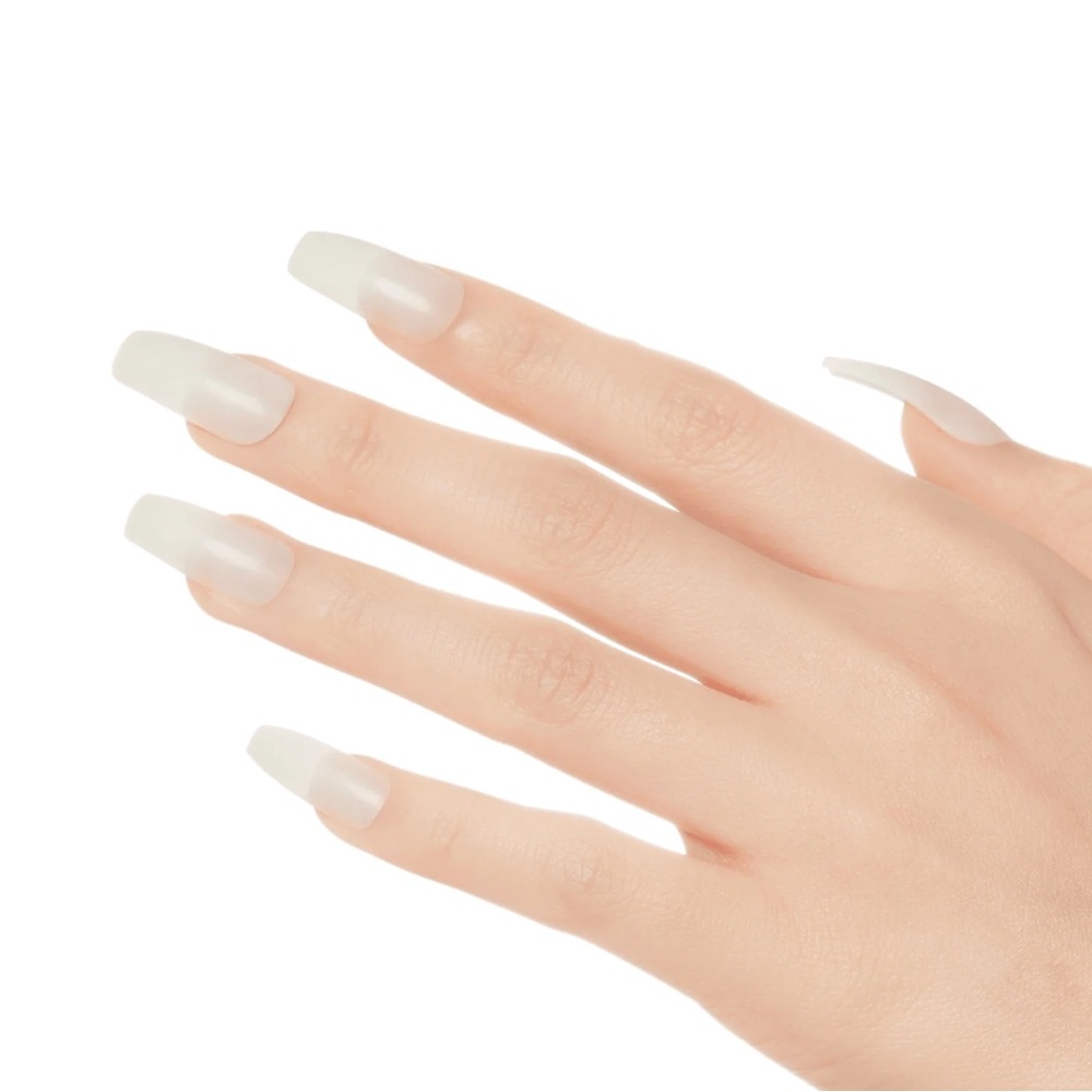KISS Salon Acrylic Natural Nails
